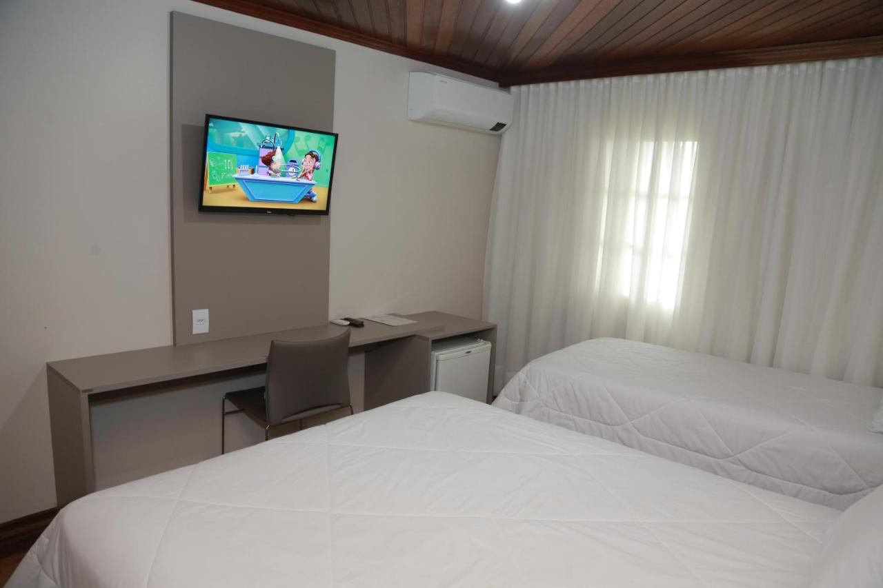 Letto Hotel Flores Da Cunha Exteriör bild